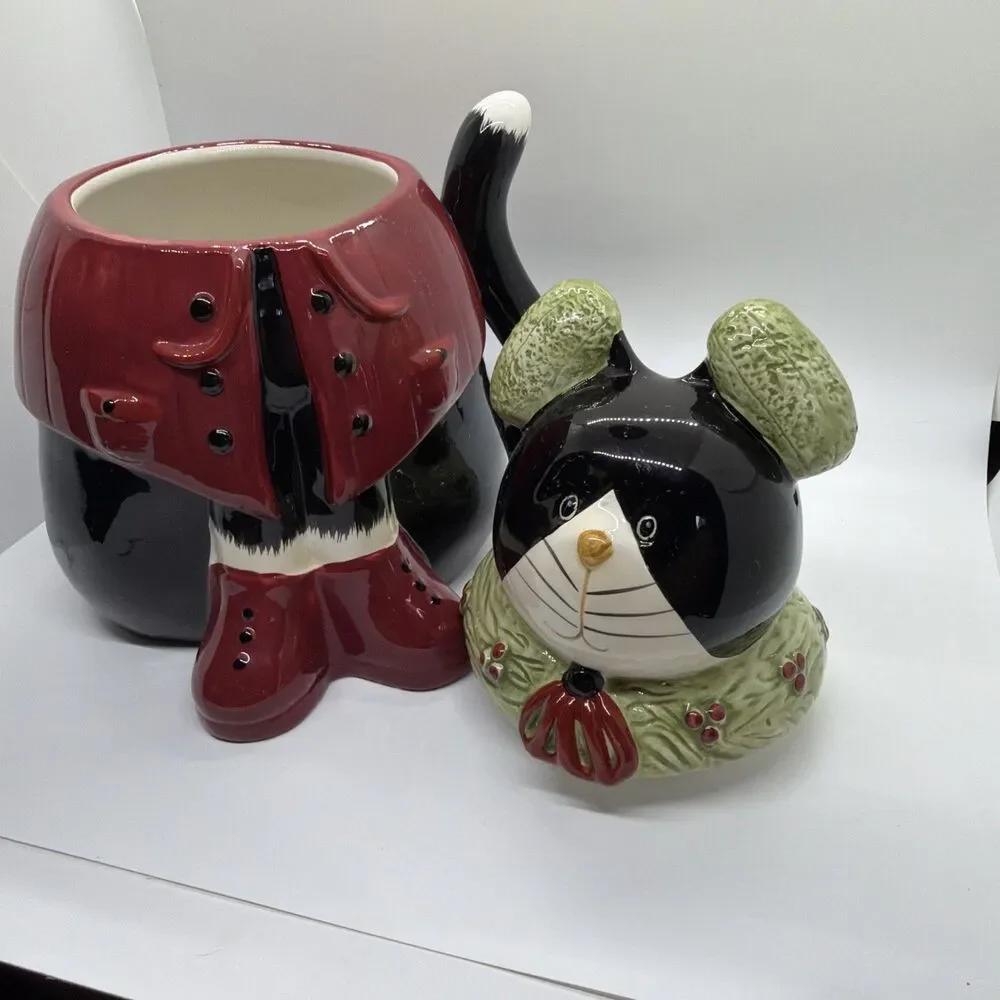 Sakura Fiddlestix Cozy Cat Holiday  Cookie Jar Earthenware Pre-owned